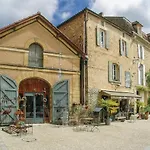 2 Bedroom Cozy In - Agne Hébergement de vacances Saint-Aigne